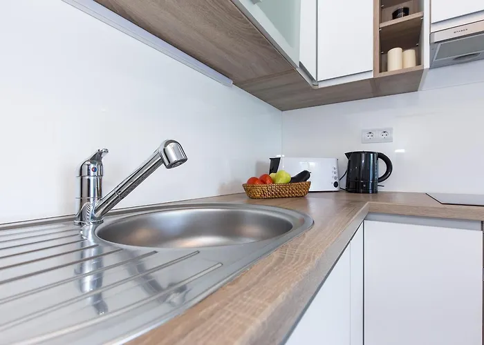 Niko Apartment *